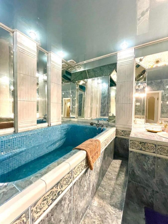 基輔Great One Bed Right Near Opera House公寓 外观 照片